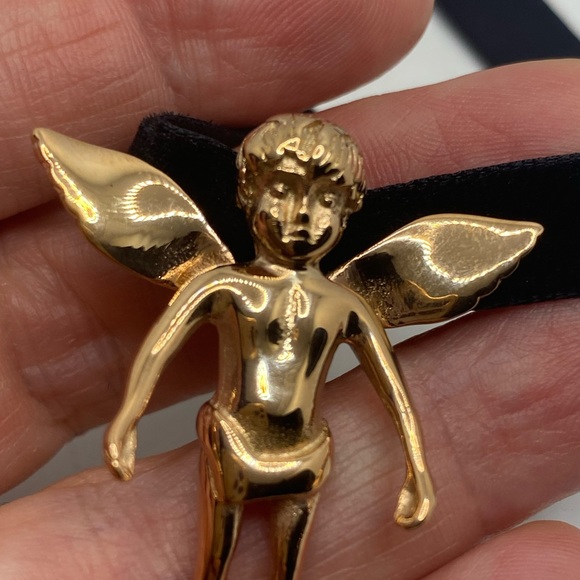 Vintage Guardian Angel Cherub Velvet Choker Necklace - Picture 9 of 10